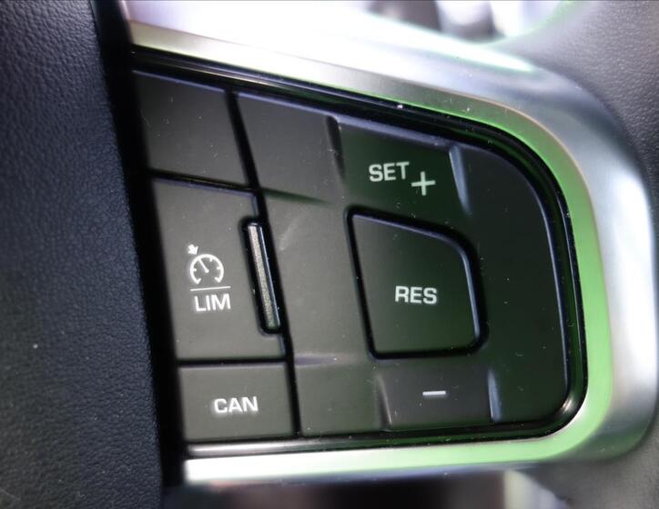 Land Rover Discovery Sport 22