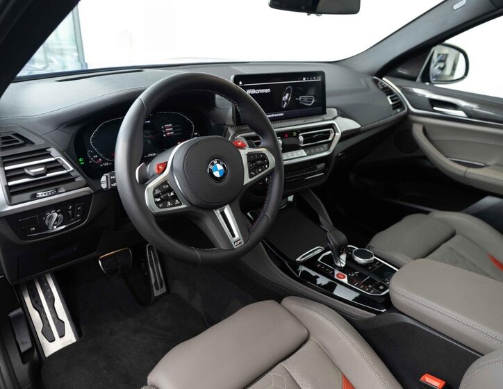 BMW X4 SUV 3,0 l 353 kw