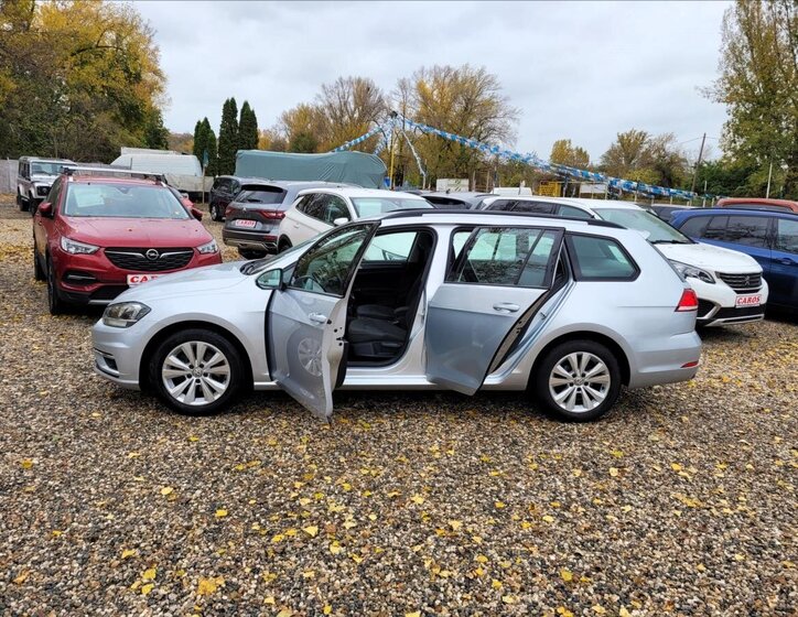 Volkswagen Golf Kombi 999,0 85 kw