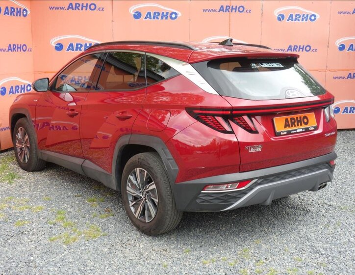 Hyundai Tucson SUV 1,6 l 110 kw