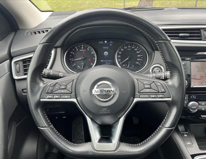 Nissan Qashqai SUV / Terénní 1,3 l 103 kw