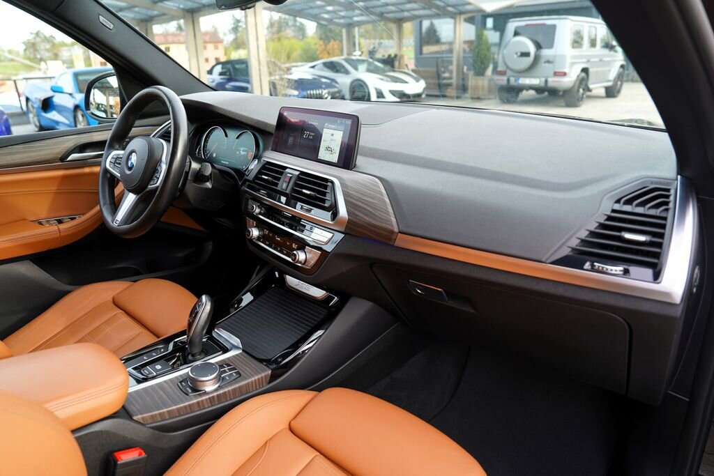 BMW X3 SUV / Terénní 3,0 l 195 kw