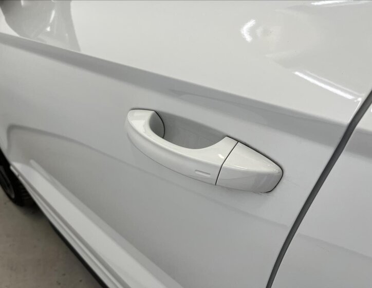 Škoda Karoq SUV / Terénní 1,5 l 110 kw