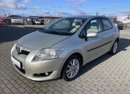 Toyota Auris 1