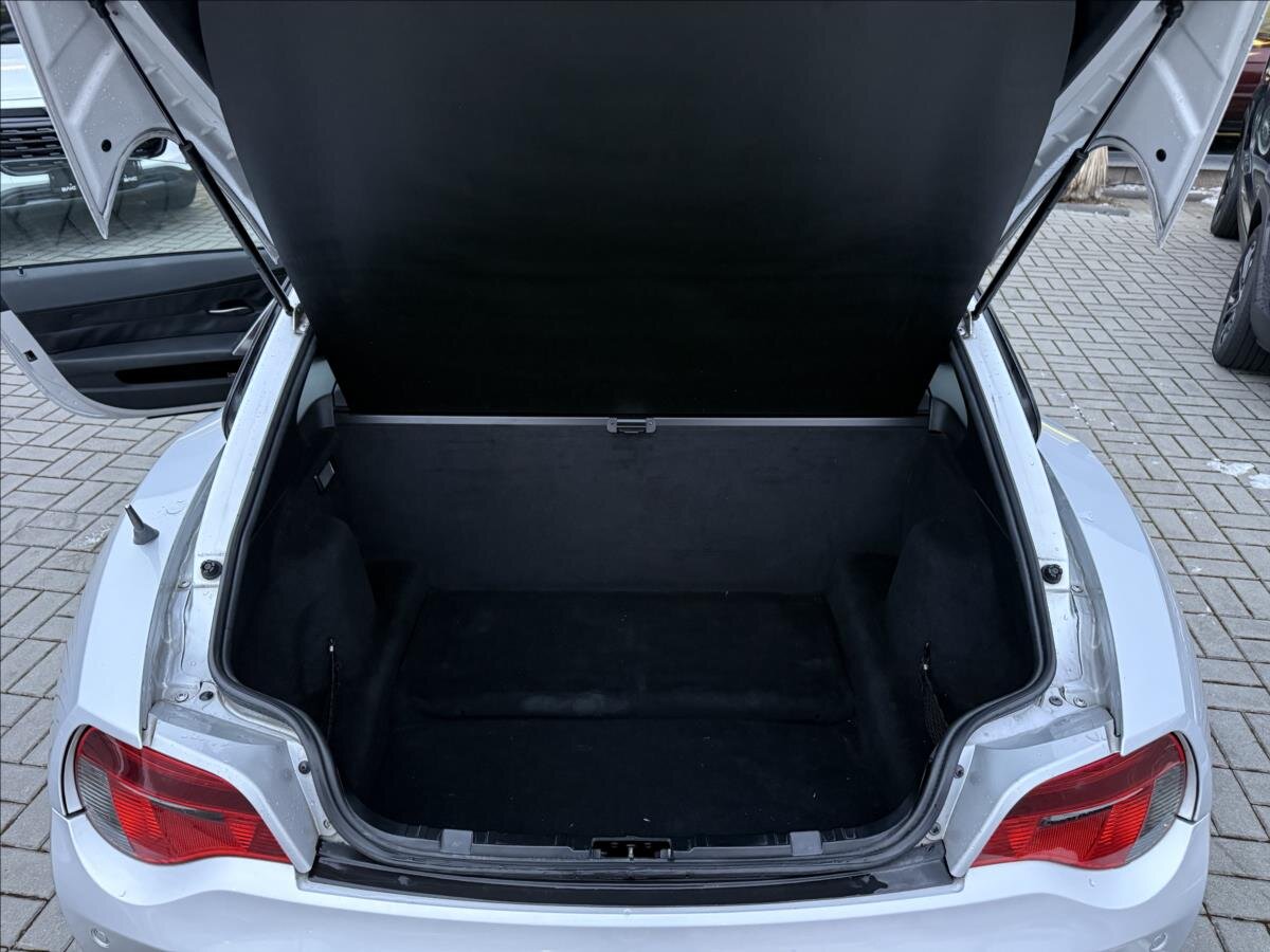 BMW Z4 Kupé 3,0 l 195 kw