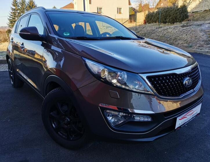 KIA Sportage 4
