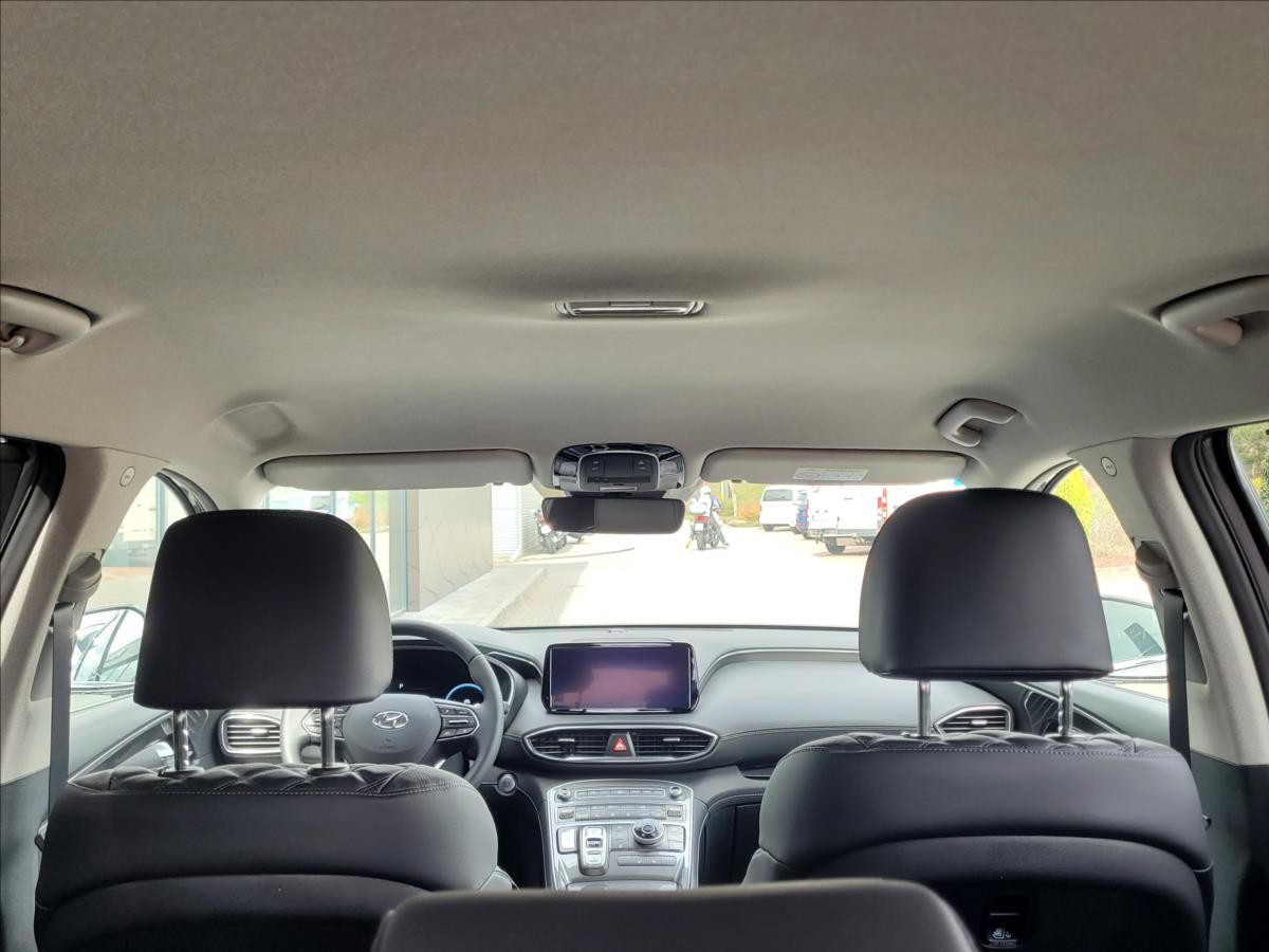 Hyundai Santa Fe SUV 1,6 l 195 kw