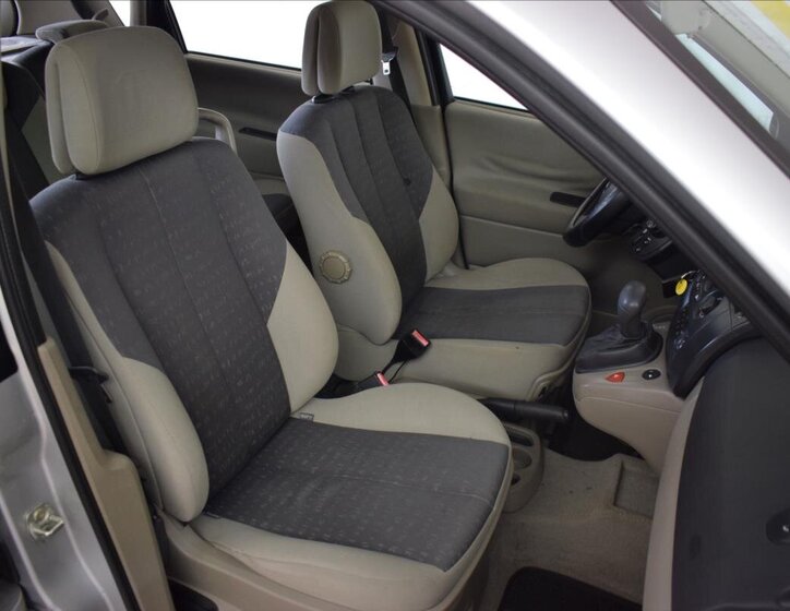 Renault Scénic MPV 1,6 l 83 kw