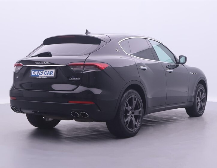Maserati Levante 7