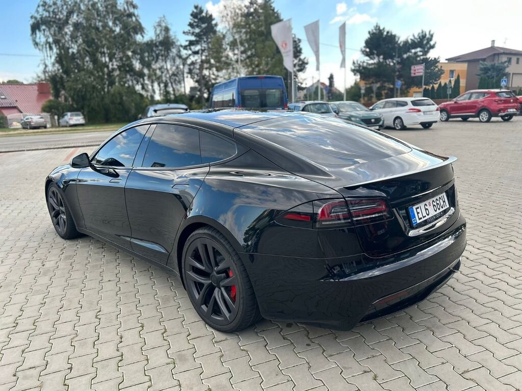 Tesla Model S Sedan / Limuzína 0,0 760 kw