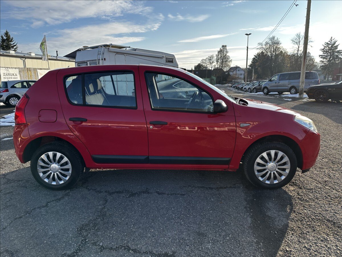 Dacia Sandero Hatchback 1,1 l 55 kw