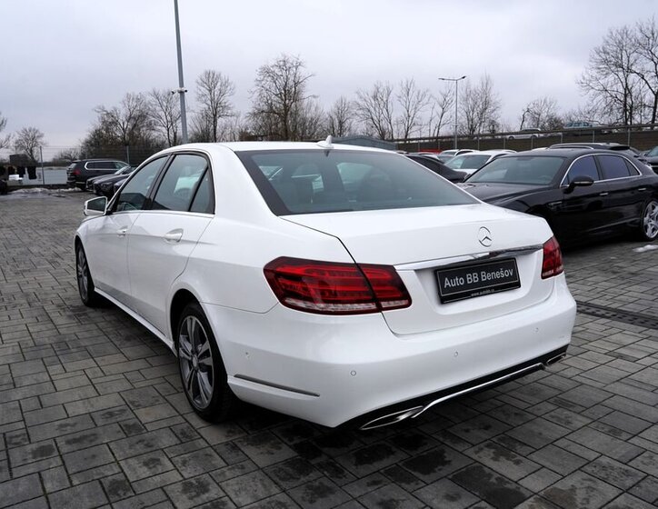 Mercedes-Benz Třídy E Sedan 2,1 l 125 kw