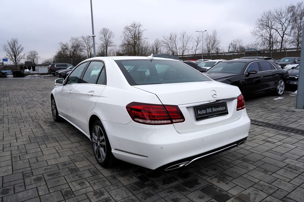 Mercedes-Benz Třídy E Sedan 2,1 l 125 kw