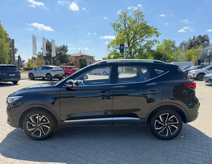 MG ZS SUV / Terénní 1,5 l 78 kw