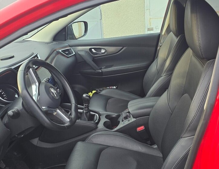 Nissan Qashqai SUV / Terénní 0,0 120 kw