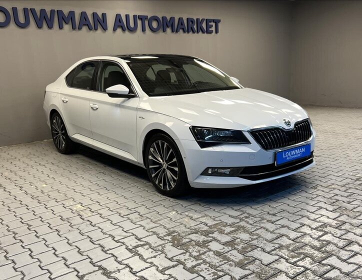Škoda Superb 16