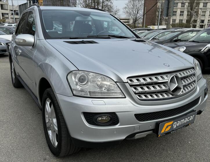 Mercedes-Benz Třídy M 16