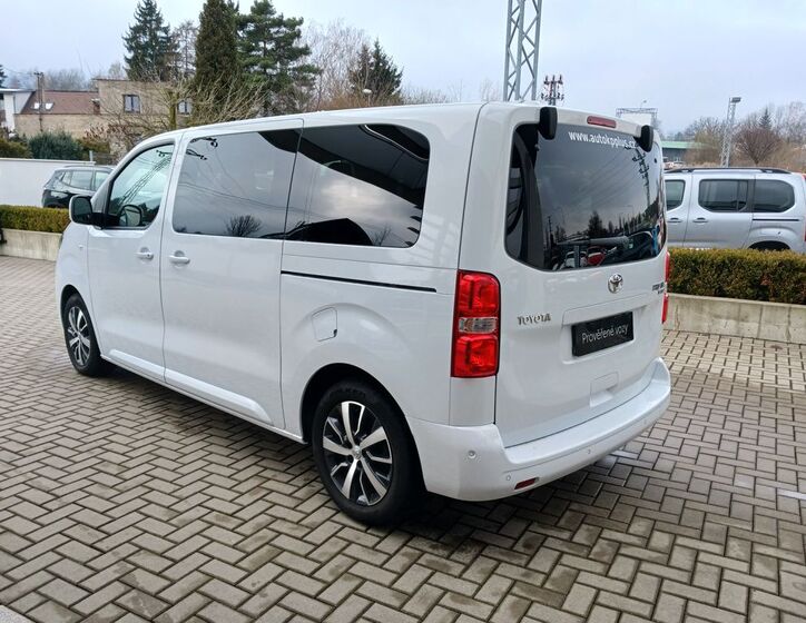 Toyota ProAce Verso 3