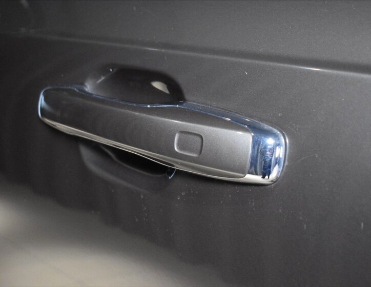 Volvo XC90 SUV / Terénní 2,0 l 177 kw