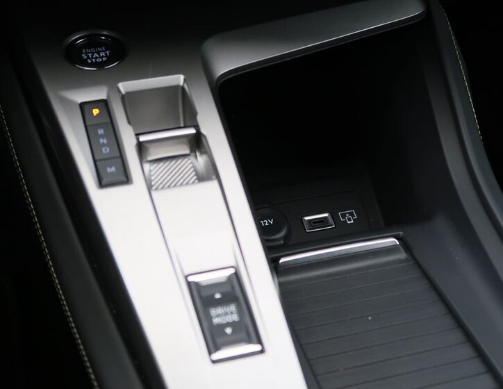 Peugeot 308 Kombi 1,2 l 96 kw