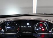 Peugeot 2008 SUV / Terénní 1,2 l 81 kw
