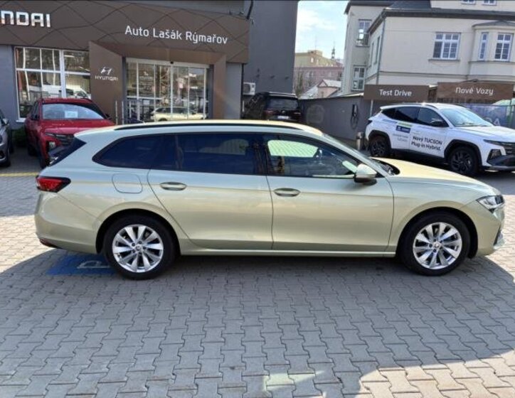 Škoda Superb Kombi 2,0 l 110 kw