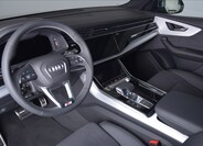 Audi Q7 9