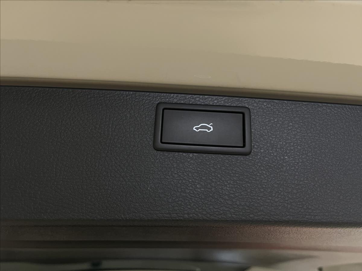 Volkswagen Multivan MPV 2,0 l 110 kw