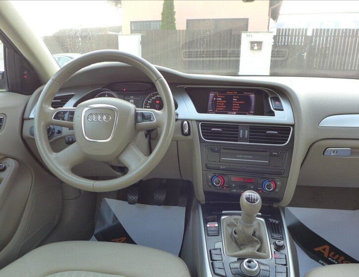 Audi A4 Kombi 2,0 l 105 kw