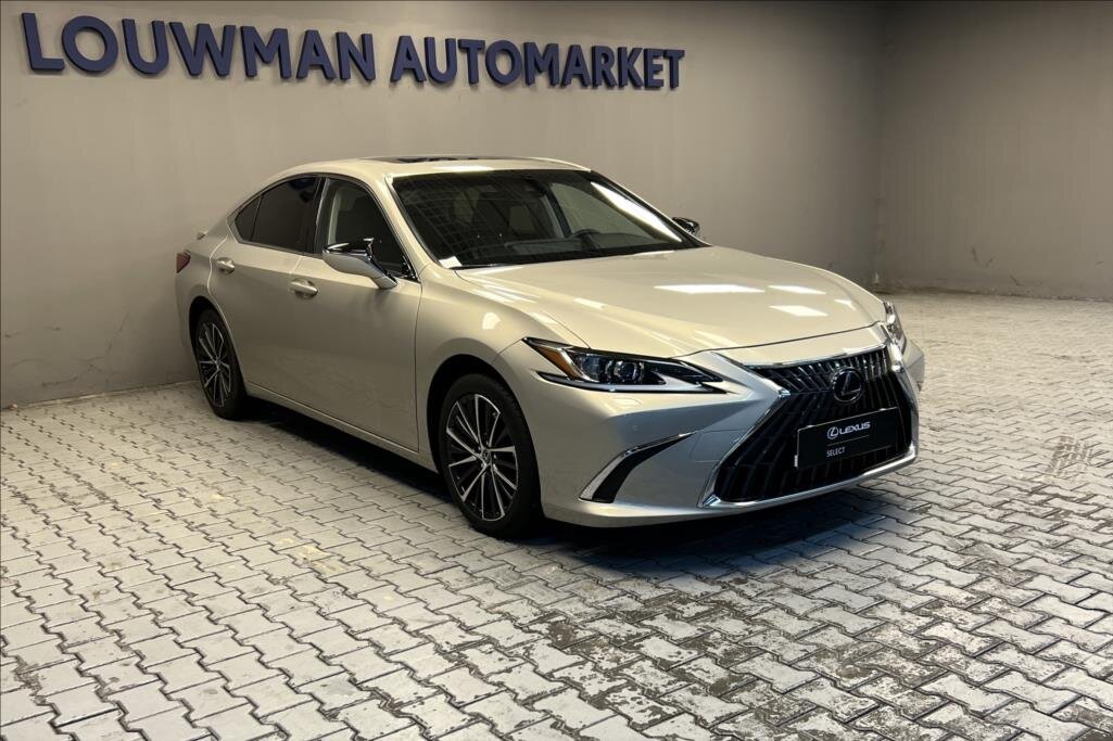 Lexus ES 300h Sedan 2,5 l 160 kw