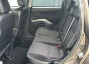 Mitsubishi Outlander SUV 2,3 l 130 kw