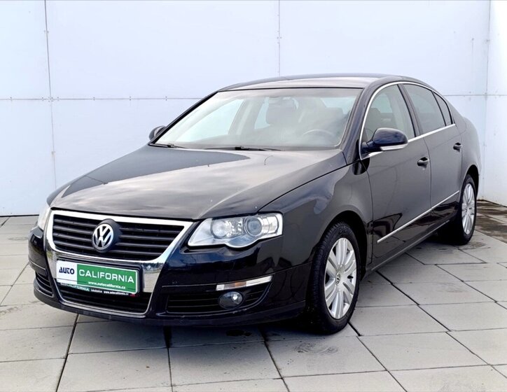 Volkswagen Passat Sedan 2,0 l 103 kw
