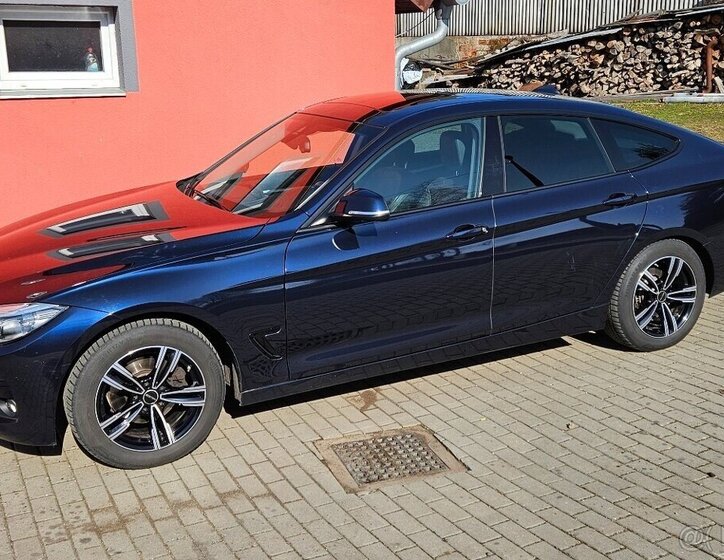 BMW Řada 3 Sedan / Limuzína 2,0 l 140 kw