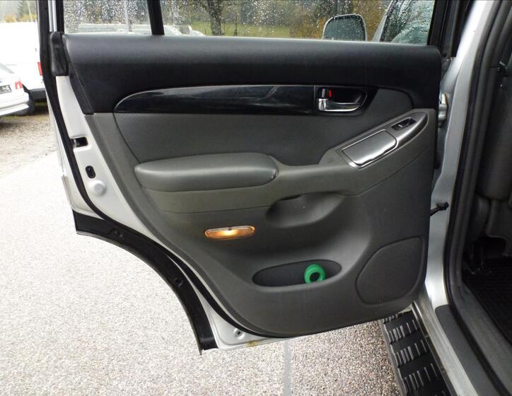 Toyota Land Cruiser 20