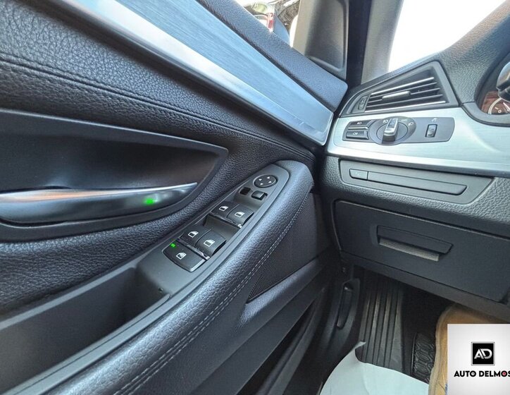 BMW Řada 5 Kombi 3,0 l 190 kw