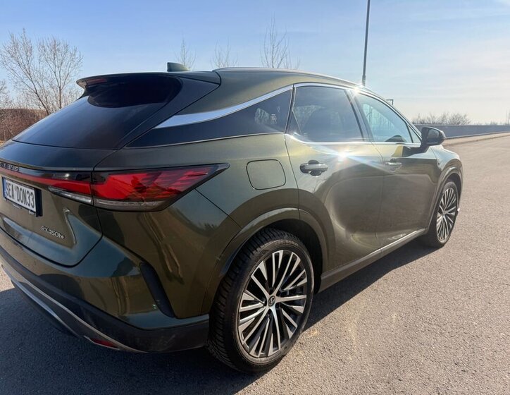 Lexus RX 450 SUV 2,5 l 136 kw