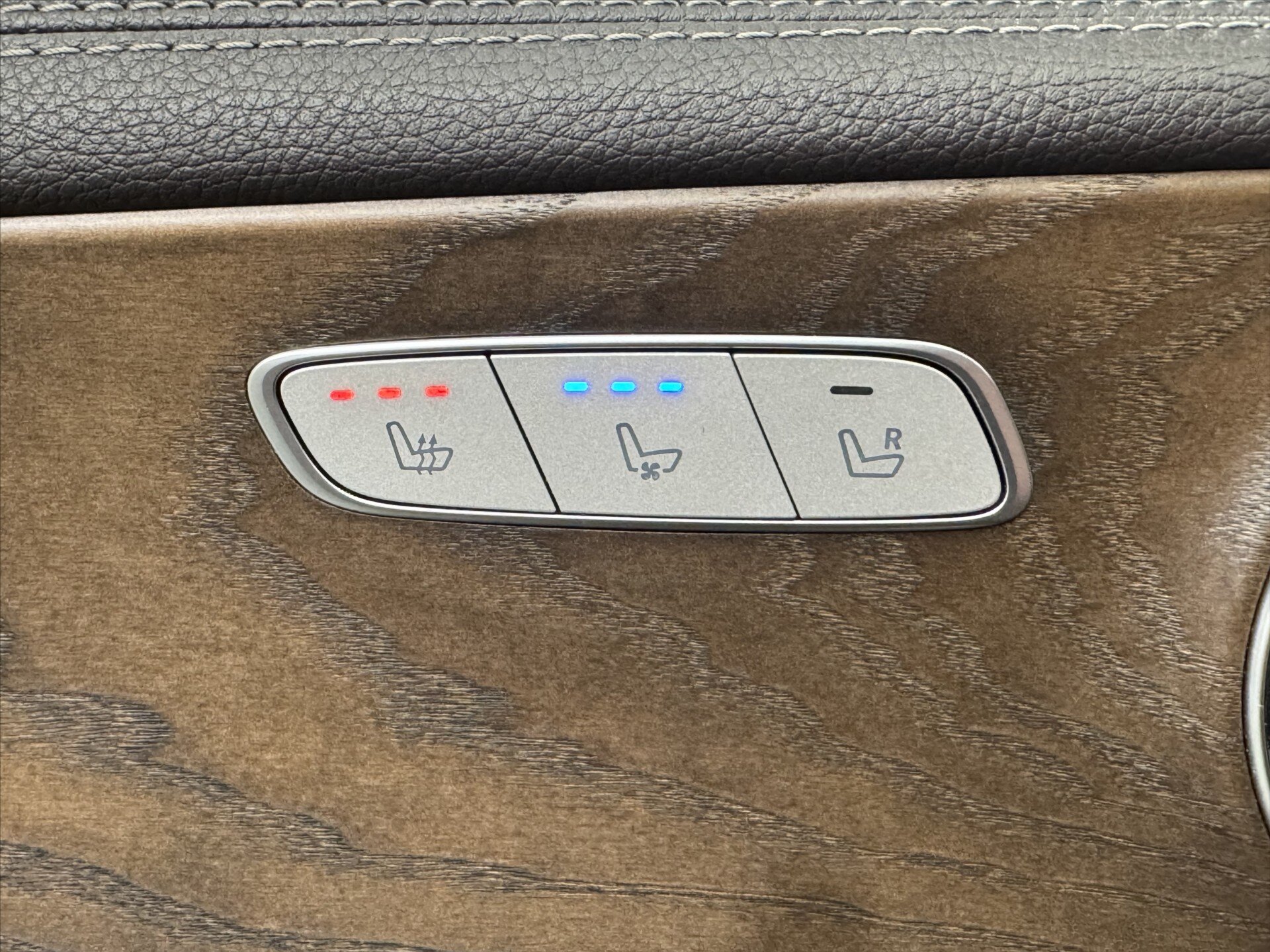 Mercedes-Benz Třídy E Sedan / Limuzína 2,9 l 250 kw