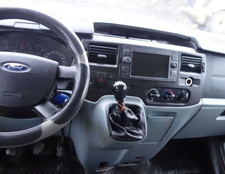 Ford Transit 10