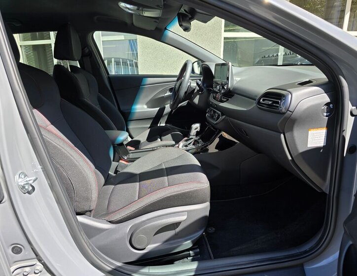 Hyundai i30 Hatchback 1,5 l 103 kw