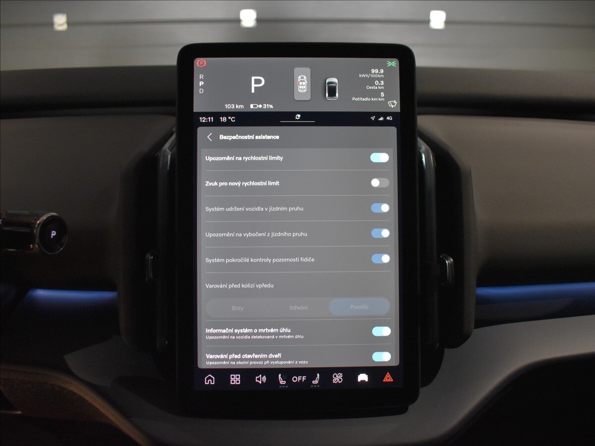 Volvo EX30 SUV / Terénní 0,0 315 kw