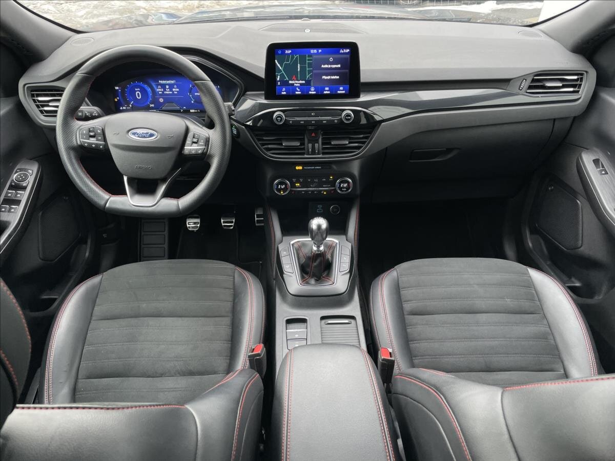 Ford Kuga SUV 1,5 l 88 kw