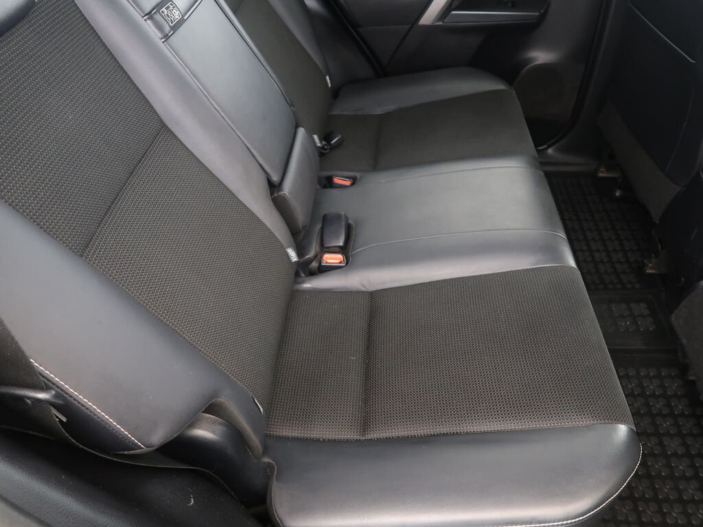 Toyota RAV4 SUV / Terénní 2,5 l 114 kw