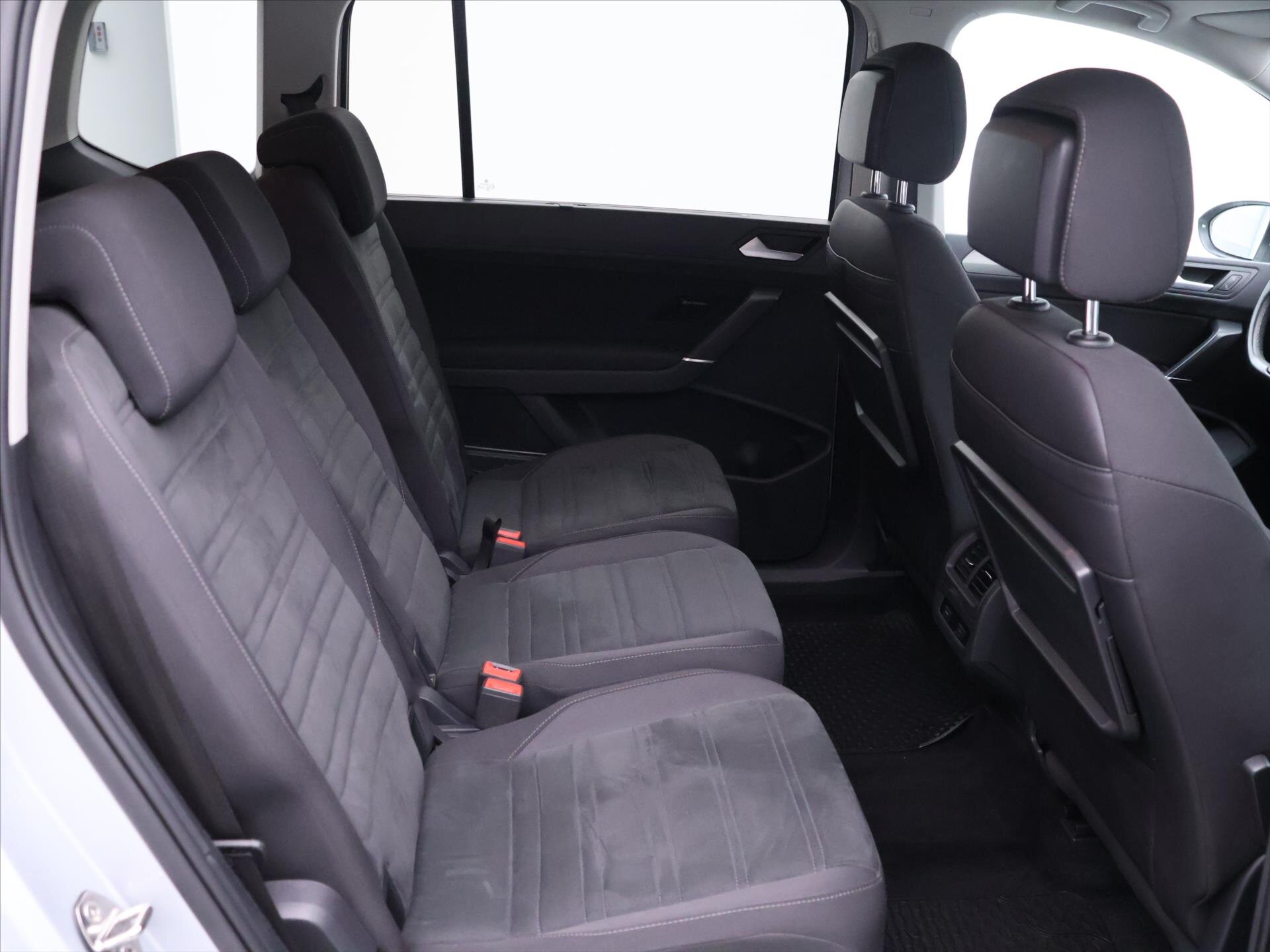 Volkswagen Touran Kombi 1,6 l 85 kw