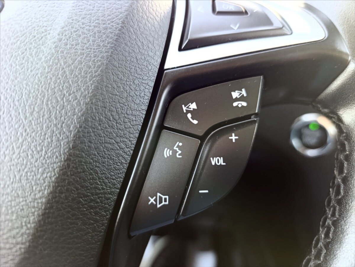 Ford S-MAX MPV 1,5 l 121 kw