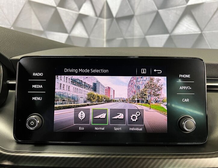 Škoda Kamiq SUV / Terénní 1,5 l 110 kw