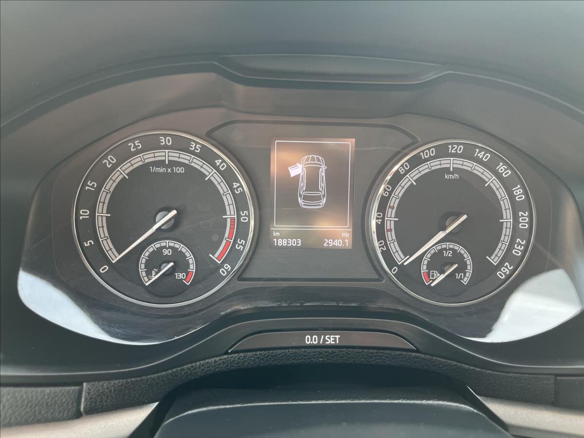 Škoda Karoq SUV / Terénní 2,0 l 110 kw