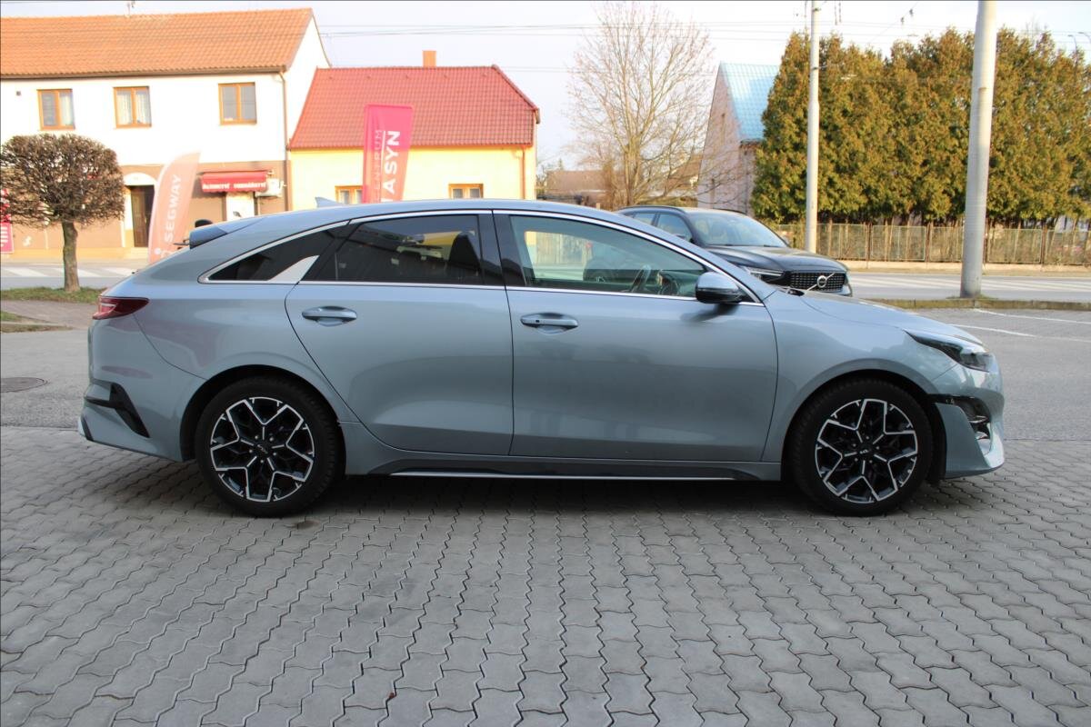 KIA ProCeed Hatchback 1,5 l 117 kw