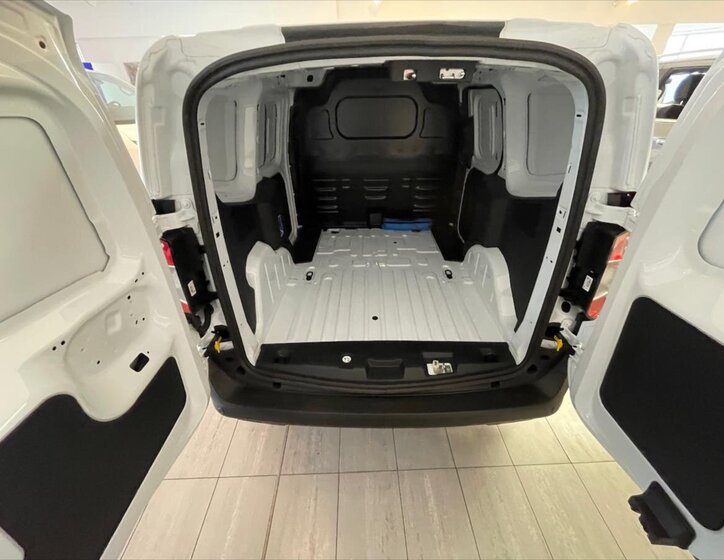 Ford Transit Courier Ostatní 998,0 92 kw