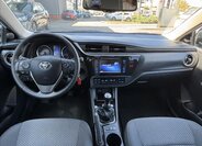 Toyota Corolla Sedan / Limuzína 1,6 l 97 kw