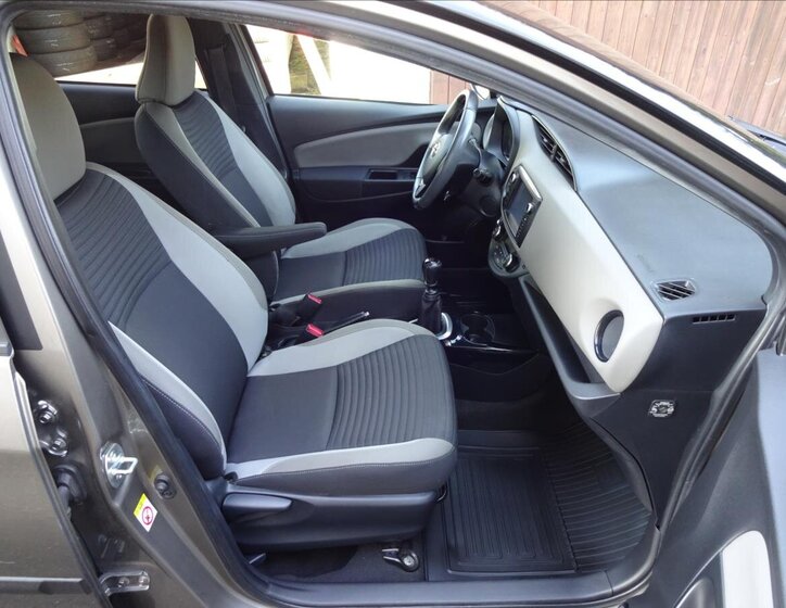 Toyota Yaris Kombi 1,3 l 73 kw